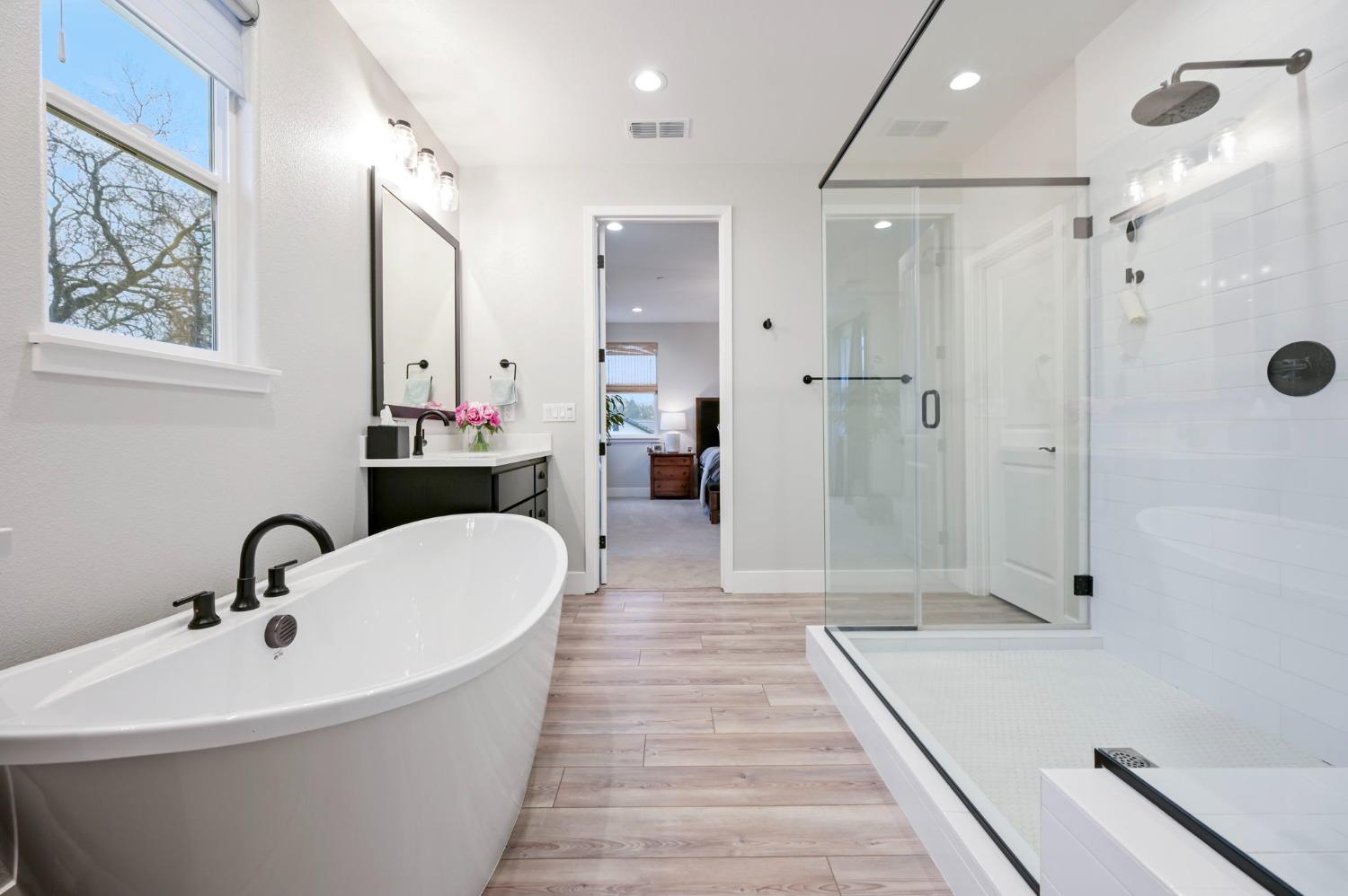 5Th Avenue, Sacramento, CA, 95818-