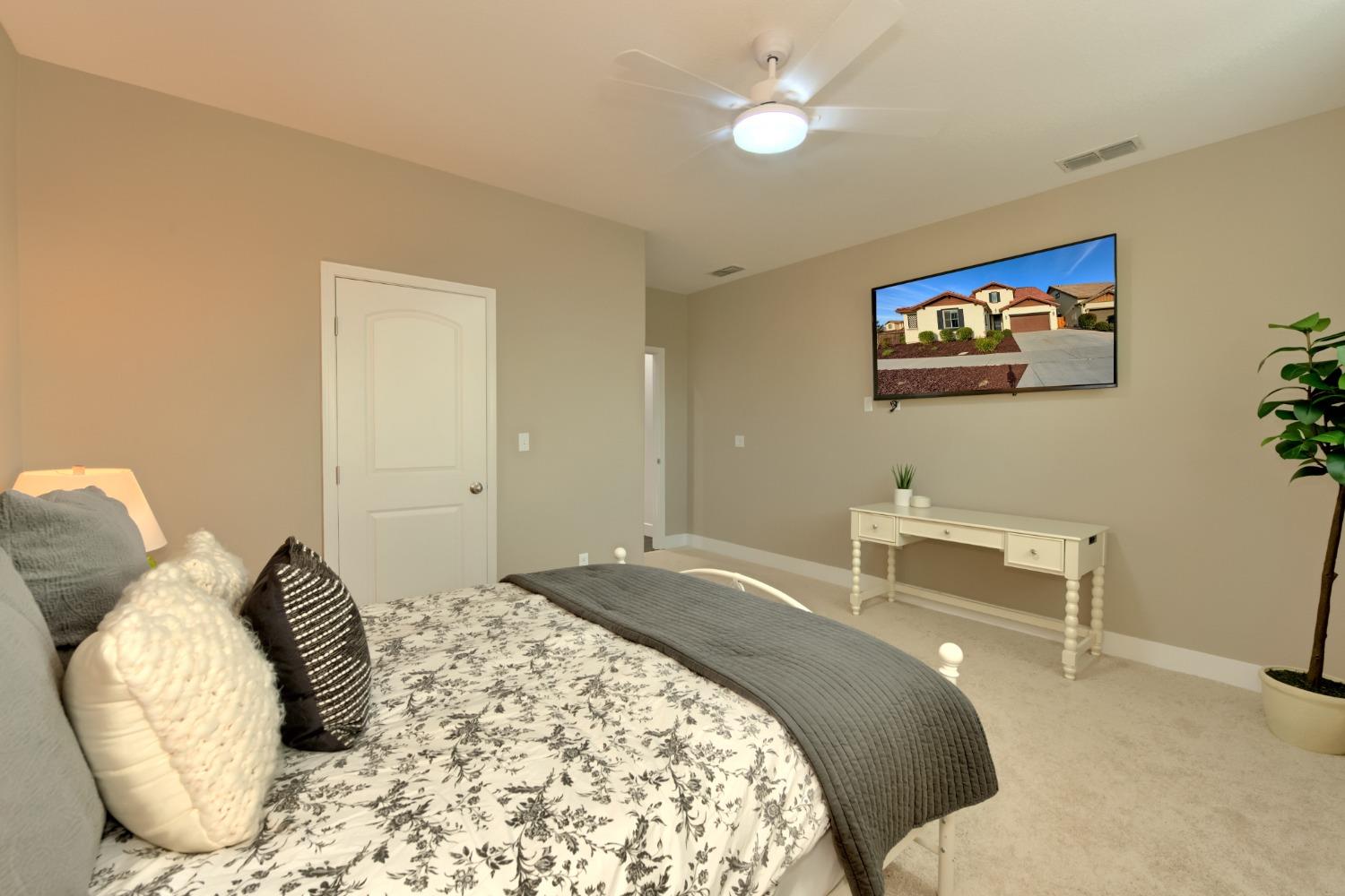Detail Gallery Image 79 of 95 For 1827 Klamath Ct, Lathrop,  CA 95330 - 6 Beds | 4/1 Baths