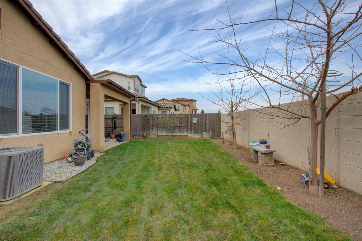 Detail Gallery Image 20 of 21 For 171 Barker Ln, Merced,  CA 95348 - 3 Beds | 2 Baths