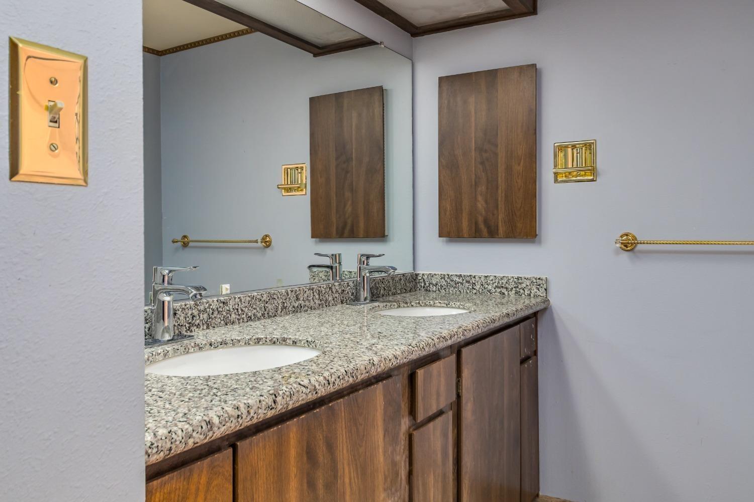 Detail Gallery Image 12 of 21 For 500 N St #1108,  Sacramento,  CA 95814 - 2 Beds | 2 Baths