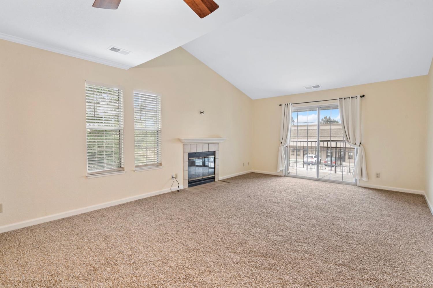 Detail Gallery Image 20 of 55 For 2400 Eilers Ln #1902,  Lodi,  CA 95242 - 2 Beds | 2 Baths