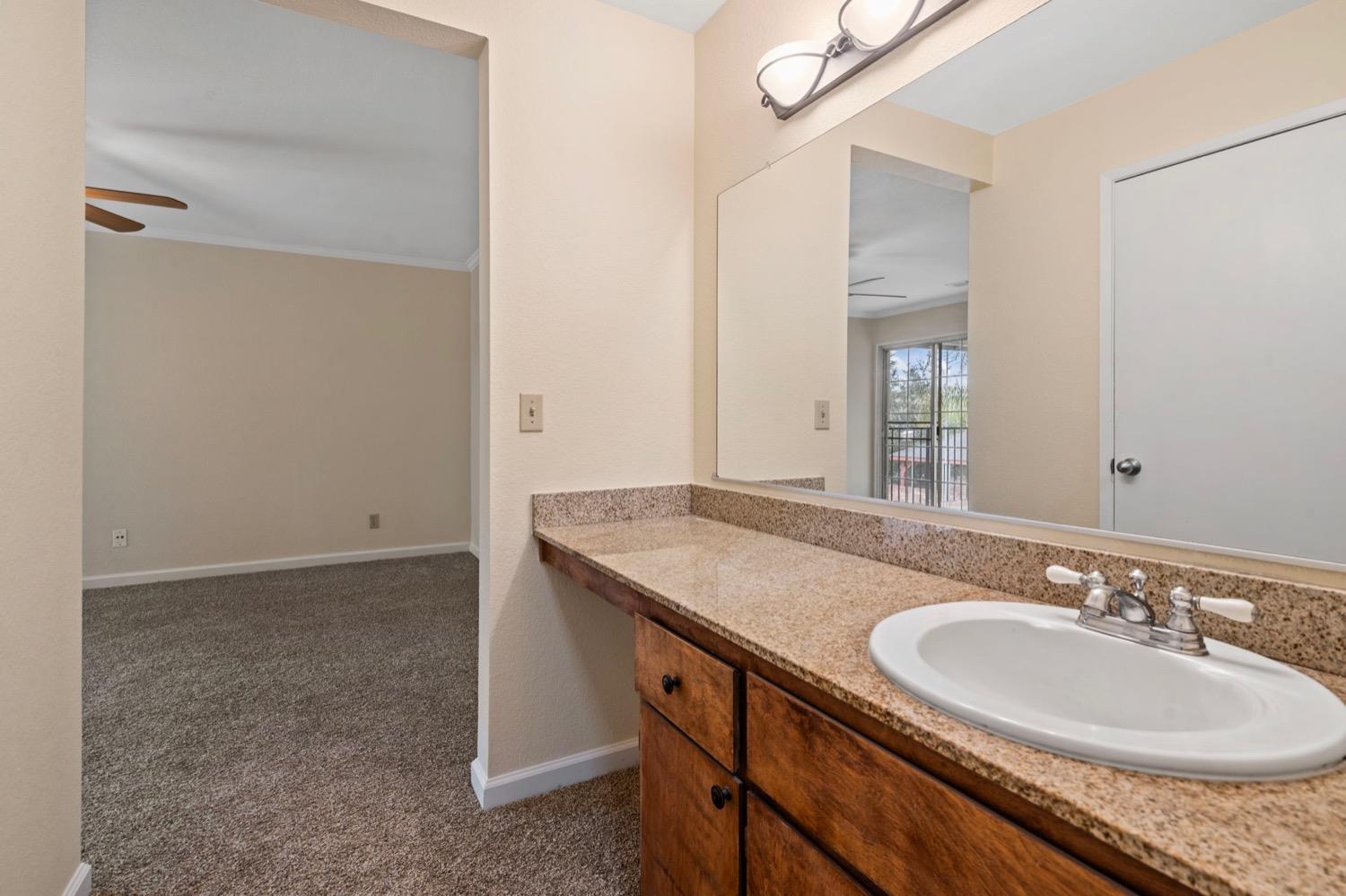Detail Gallery Image 38 of 55 For 2400 Eilers Ln #1902,  Lodi,  CA 95242 - 2 Beds | 2 Baths