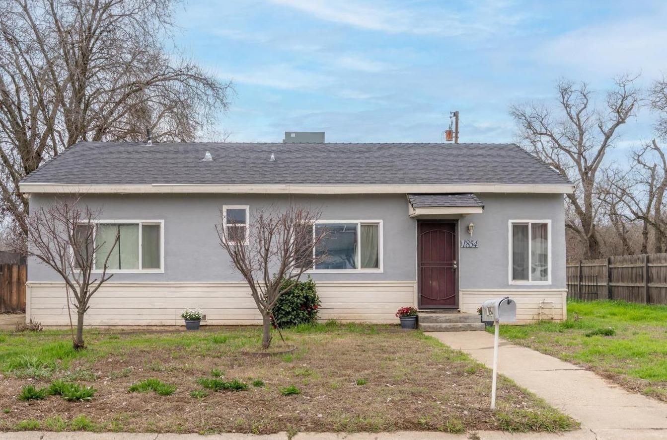 Photo of 1854 Ayers Ave in Gridley, CA