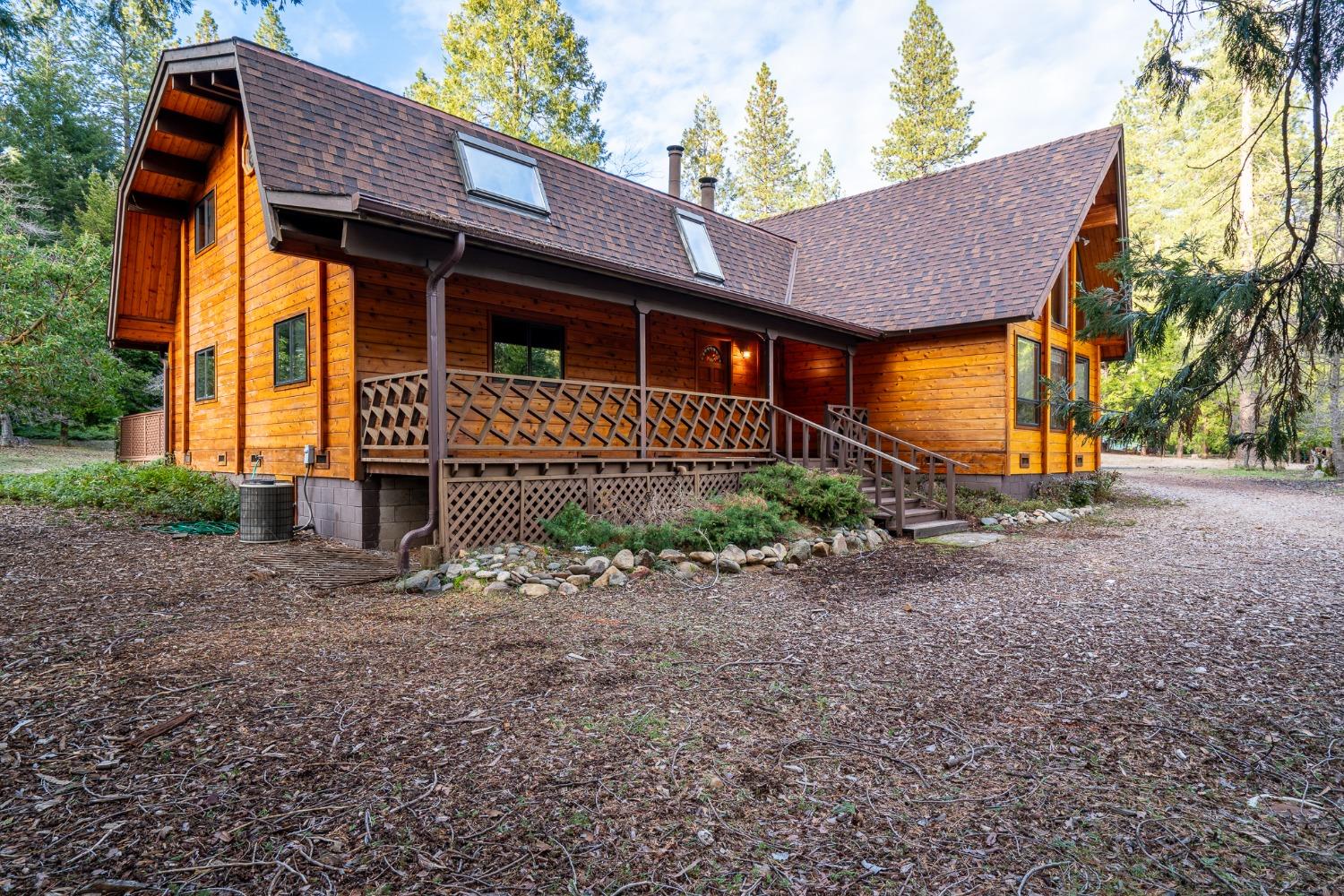 Spring Court, Pioneer, California image 6