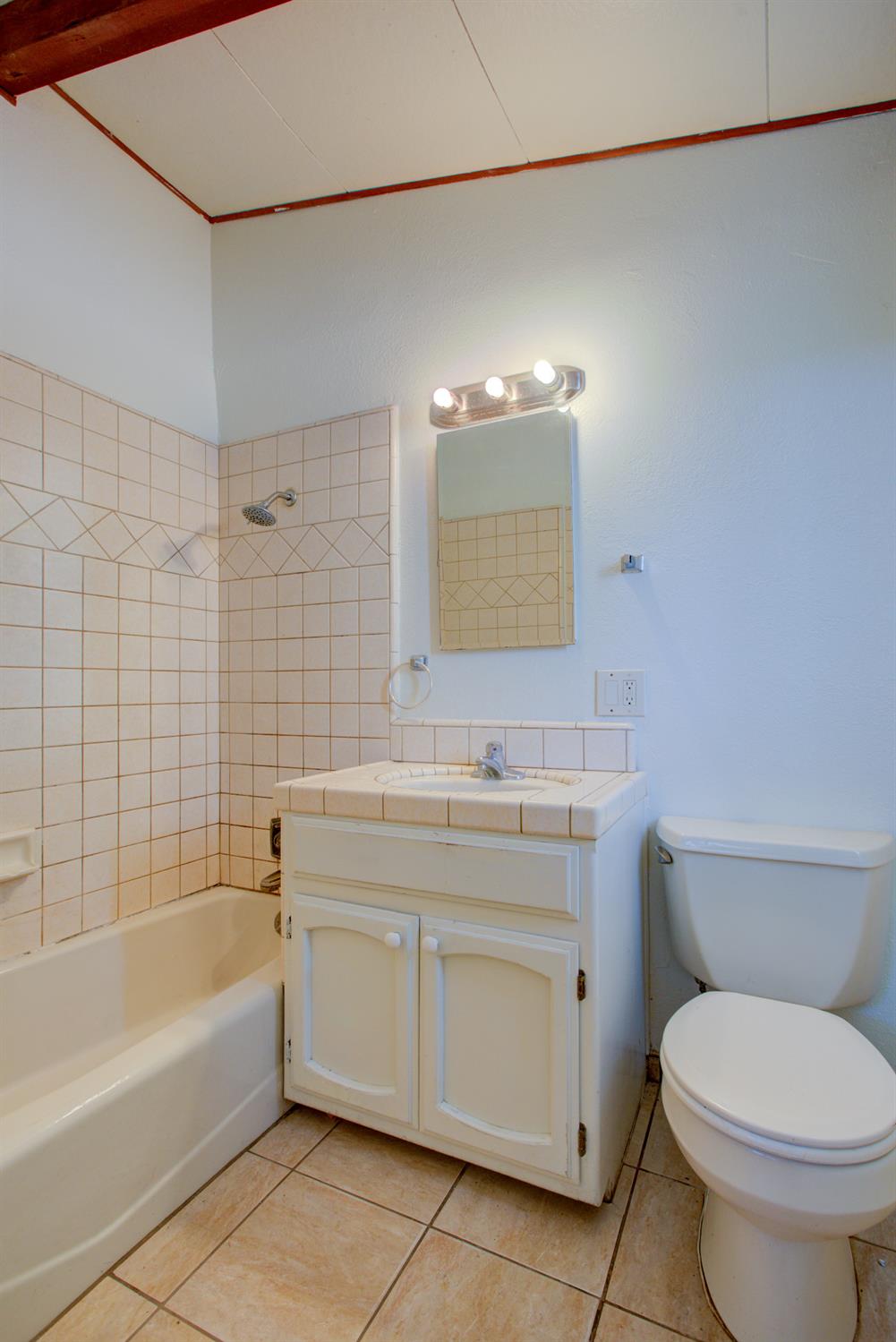 Detail Gallery Image 30 of 50 For 216 Elm Ave, Atwater,  CA 95301 - 3 Beds | 2 Baths