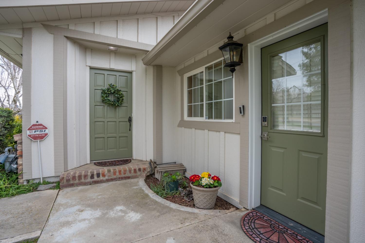 Detail Gallery Image 6 of 33 For 401 S Johnson Rd, Turlock,  CA 95380 - 3 Beds | 2 Baths
