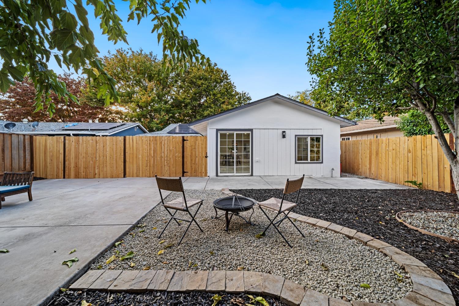 Detail Gallery Image 22 of 29 For 3876 Maui Dr, San Jose,  CA 95111 - 3 Beds | 2 Baths