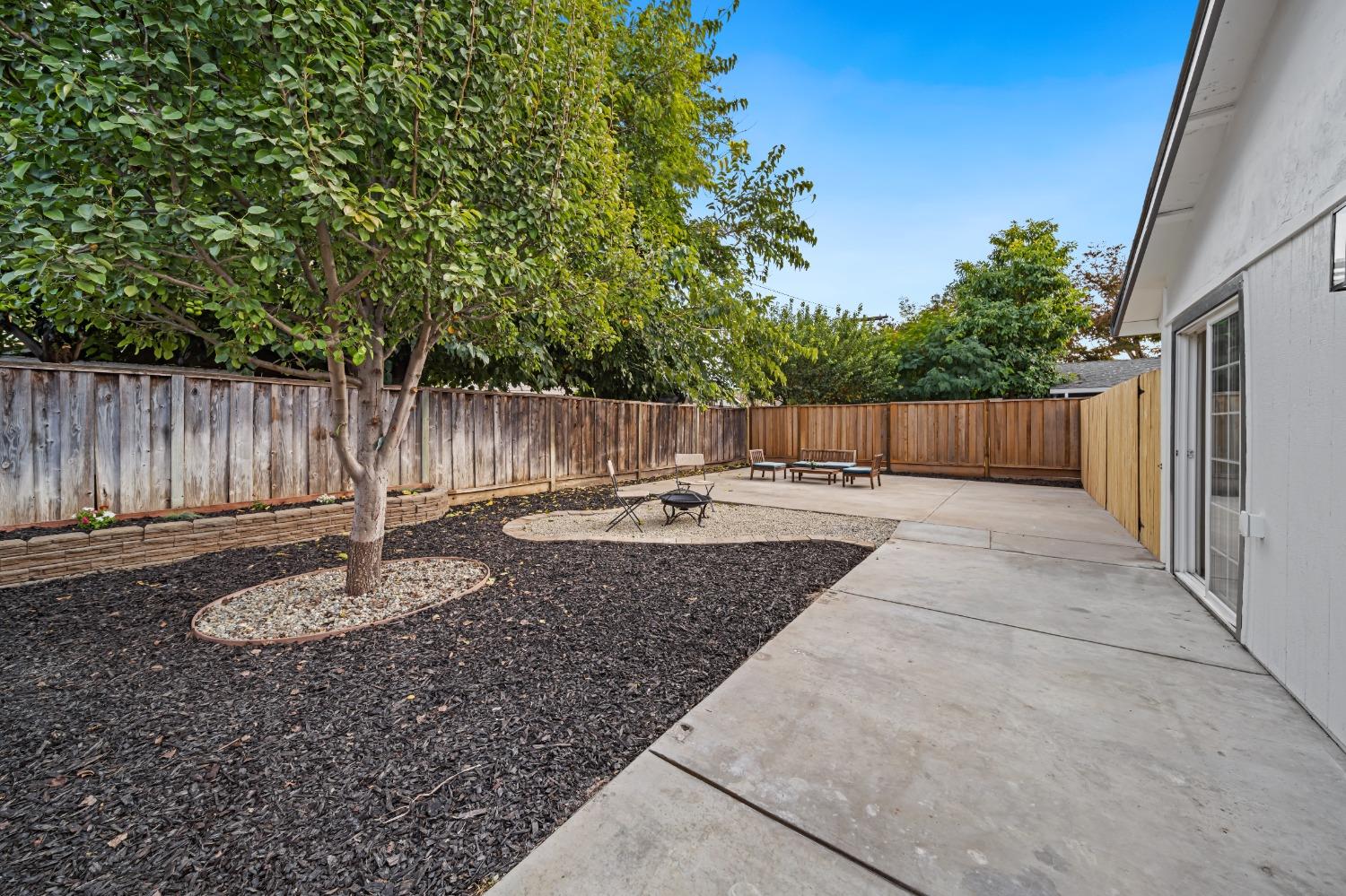 Detail Gallery Image 25 of 29 For 3876 Maui Dr, San Jose,  CA 95111 - 3 Beds | 2 Baths