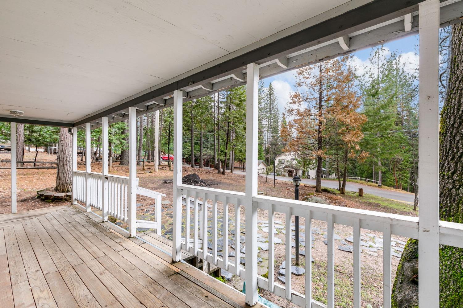 Detail Gallery Image 9 of 42 For 5597 Sierra Springs Dr, Pollock Pines,  CA 95726 - 2 Beds | 2 Baths