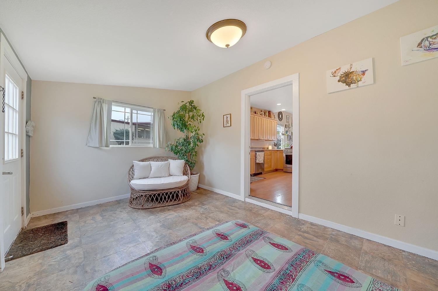 Detail Gallery Image 16 of 54 For 420 Sutter Hill Rd, Sutter Creek,  CA 95685 - 3 Beds | 1/1 Baths