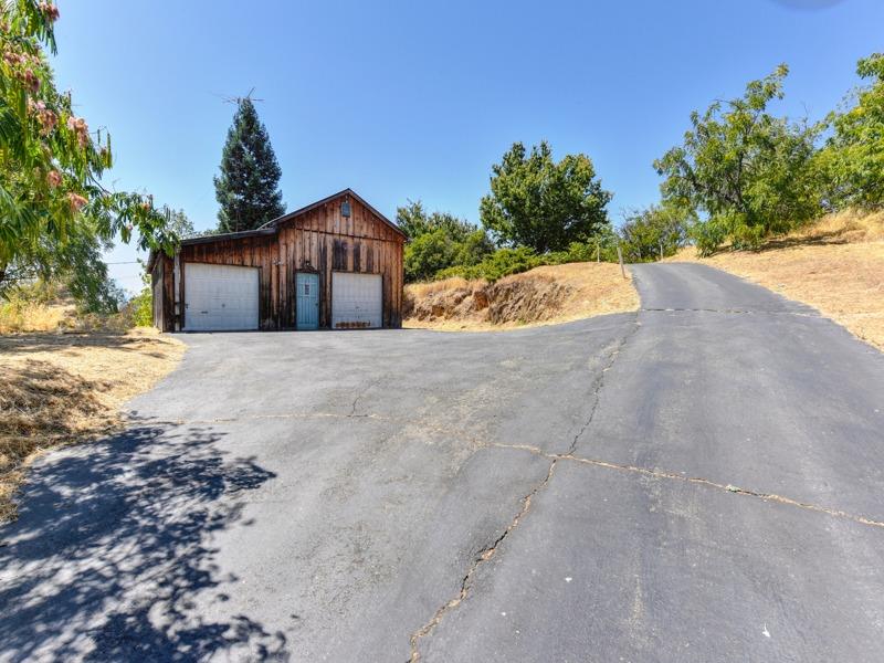 Amador Road, Sutter Creek, California image 46