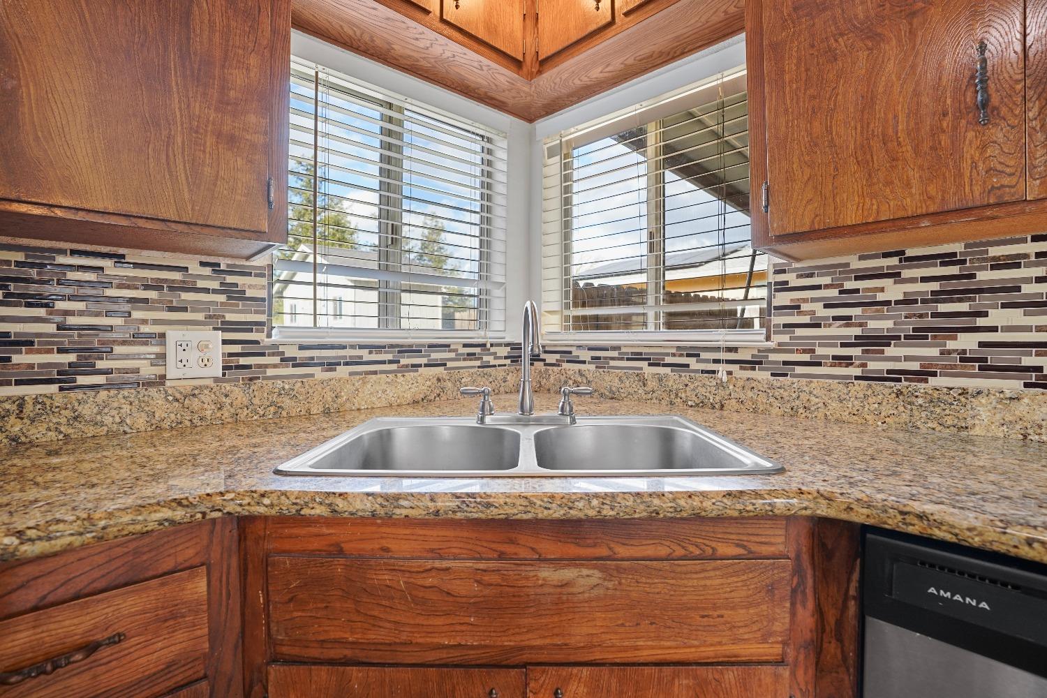 Detail Gallery Image 9 of 36 For 203 Idaho St, Ripon,  CA 95366 - 2 Beds | 1 Baths