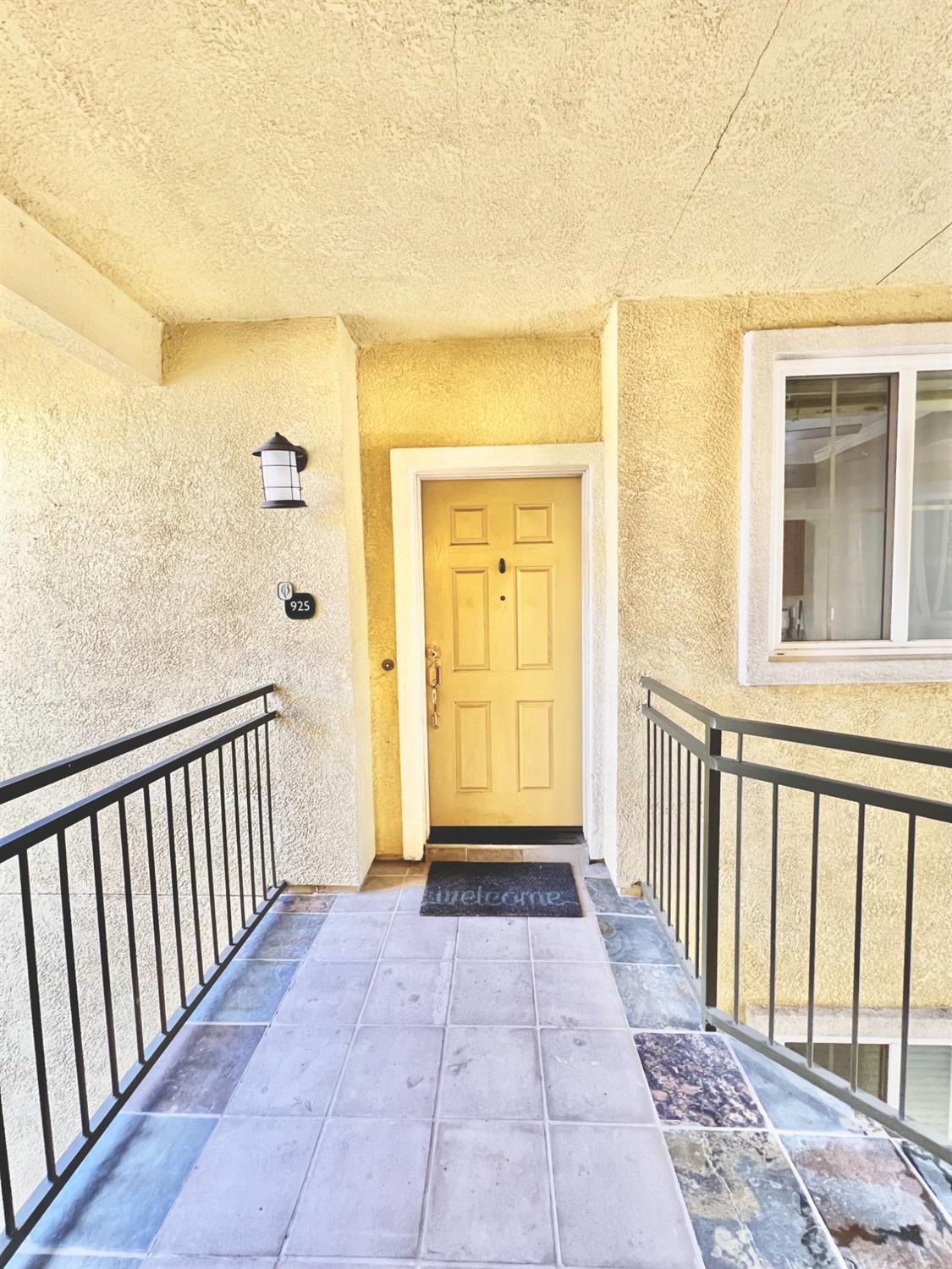 Detail Gallery Image 4 of 28 For 1360 Shady Ln #925,  Turlock,  CA 95382 - 2 Beds | 2 Baths