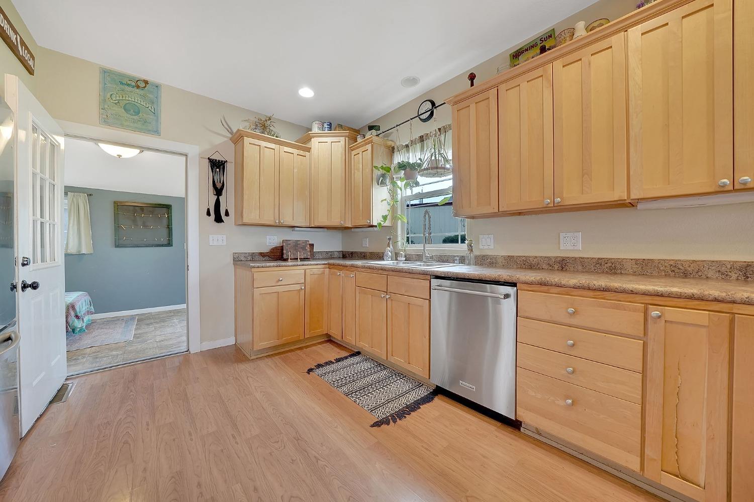 Detail Gallery Image 22 of 54 For 420 Sutter Hill Rd, Sutter Creek,  CA 95685 - 3 Beds | 1/1 Baths