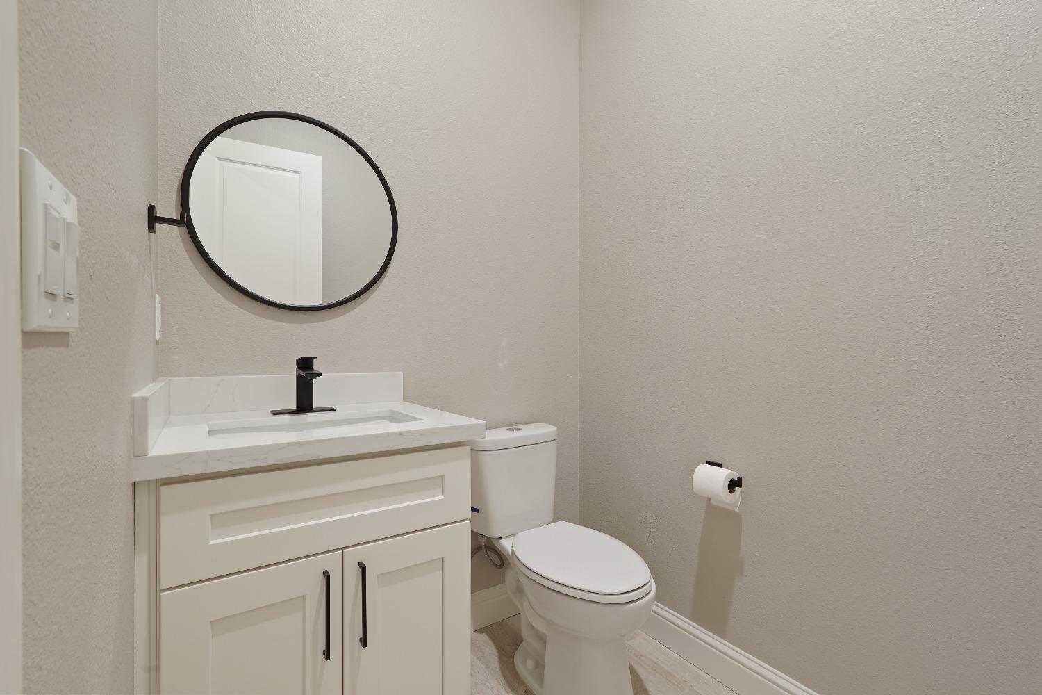 Detail Gallery Image 12 of 41 For 5774 E Cherokee Rd, Stockton,  CA 95215 - 3 Beds | 2/1 Baths