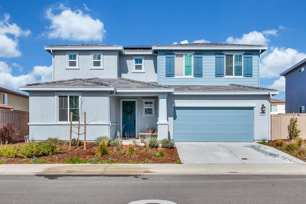 Photo of 4072 Expedition Ln in Roseville, CA
