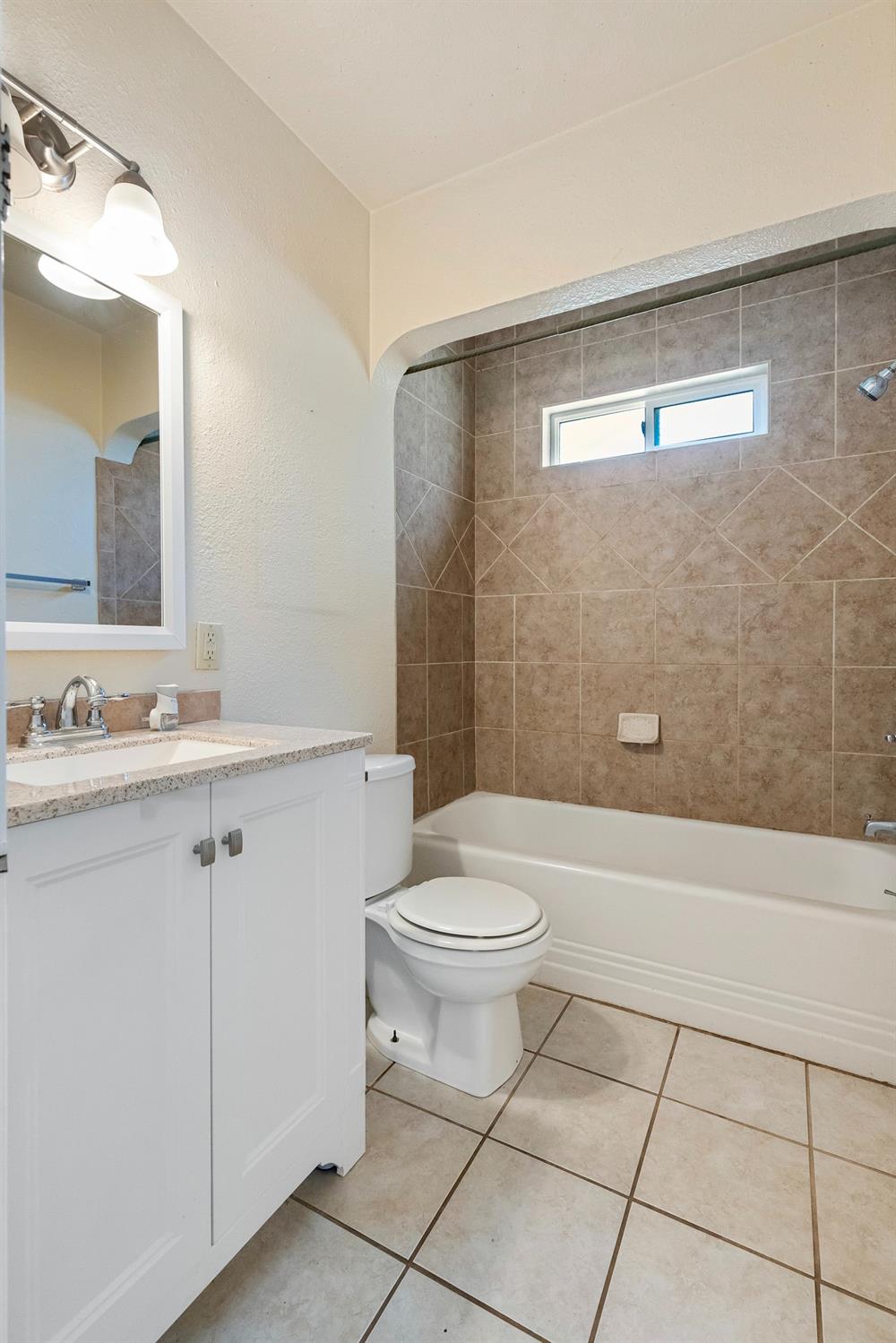 Detail Gallery Image 22 of 33 For 2144 W Rose St, Stockton,  CA 95203 - 3 Beds | 2 Baths