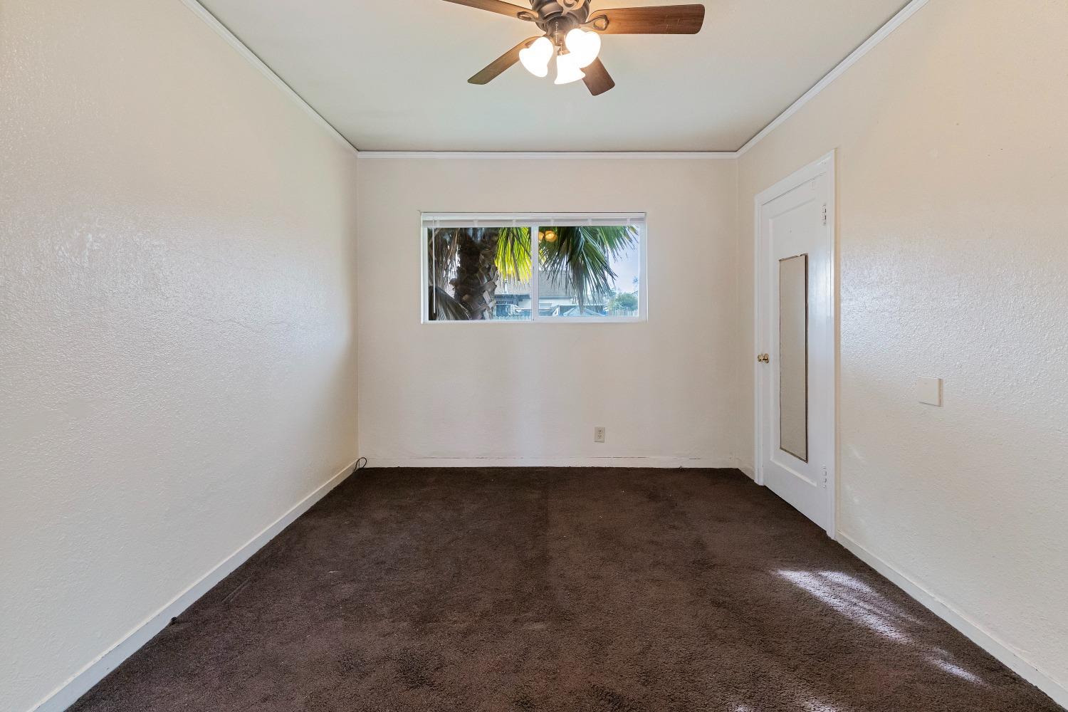 Detail Gallery Image 14 of 33 For 2144 W Rose St, Stockton,  CA 95203 - 3 Beds | 1/1 Baths