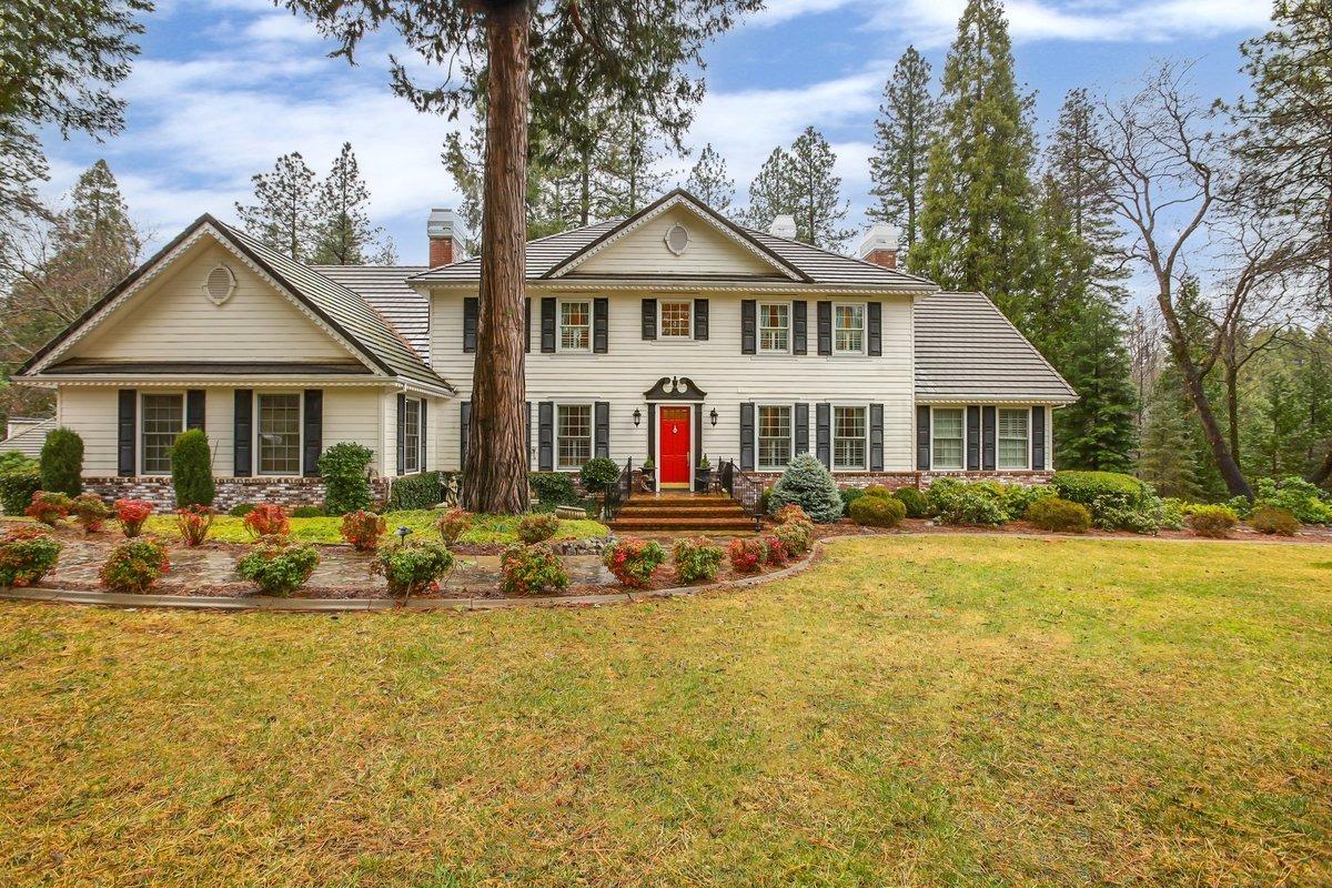 Detail Gallery Image 1 of 1 For 12853 Chatsworth Ln, Grass Valley,  CA 95945 - 4 Beds | 3/2 Baths