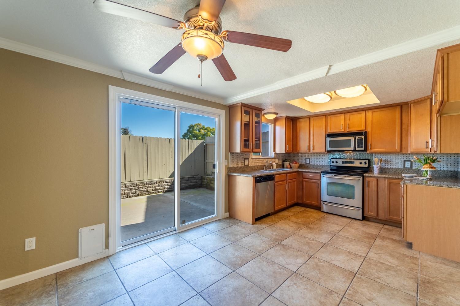 Detail Gallery Image 1 of 24 For 1177 Norwegian Ave #34,  Modesto,  CA 95350 - 2 Beds | 2 Baths