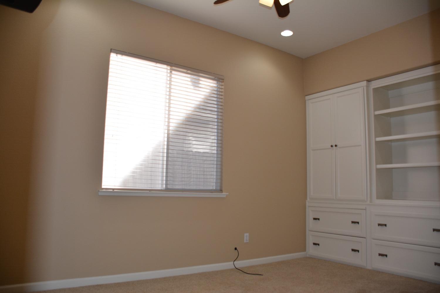 Detail Gallery Image 15 of 43 For 1620 Seven Falls Dr, Modesto,  CA 95355 - 3 Beds | 2/1 Baths