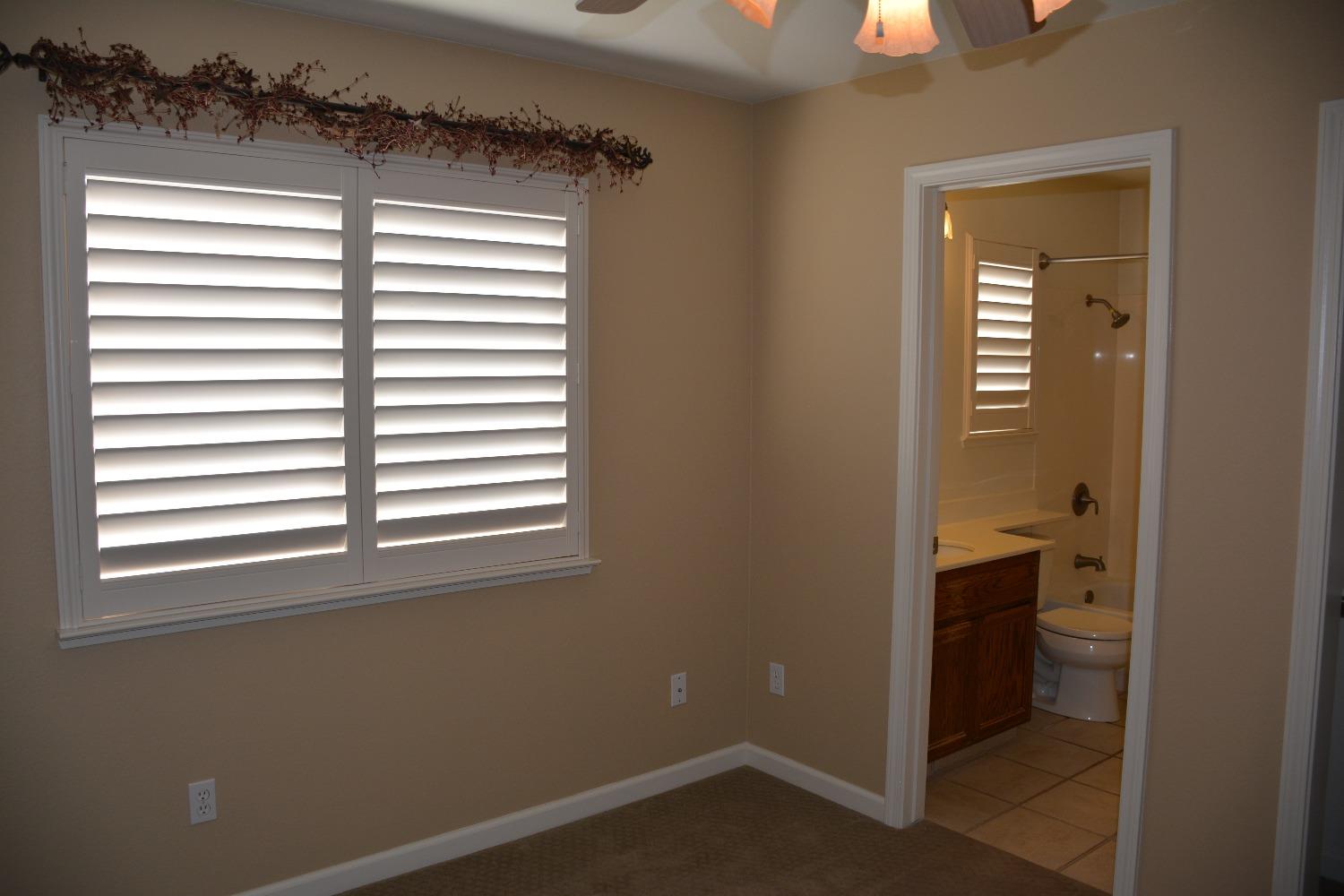 Detail Gallery Image 30 of 43 For 1620 Seven Falls Dr, Modesto,  CA 95355 - 3 Beds | 2/1 Baths