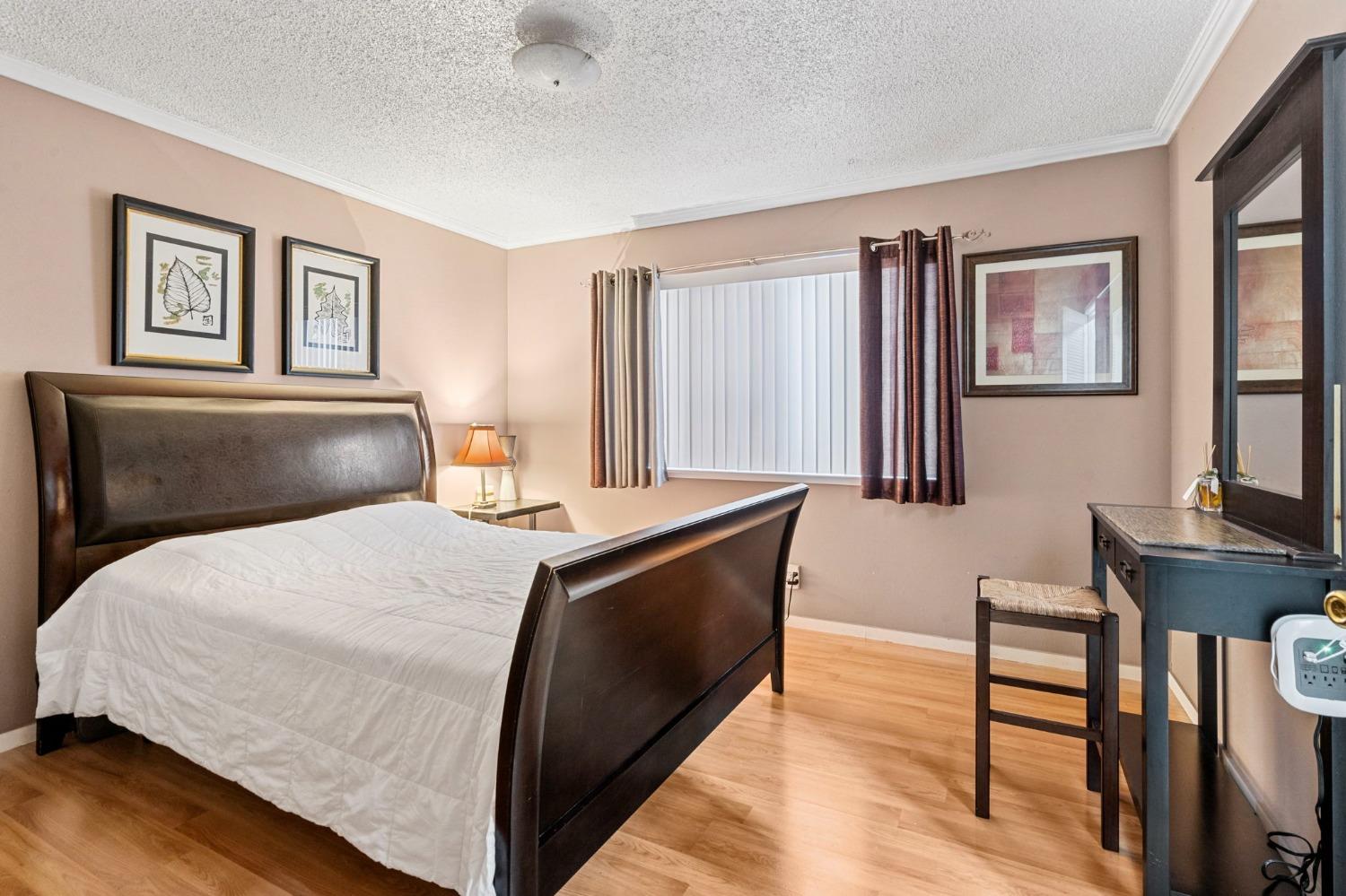 Detail Gallery Image 20 of 27 For 2421 Country Club Blvd #7,  Stockton,  CA 95204 - 2 Beds | 1 Baths