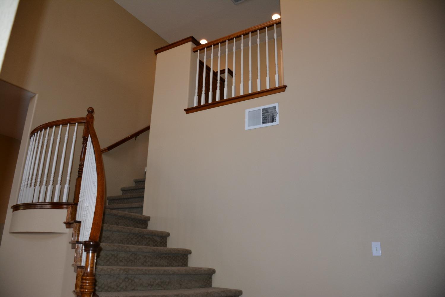 Detail Gallery Image 24 of 43 For 1620 Seven Falls Dr, Modesto,  CA 95355 - 3 Beds | 2/1 Baths