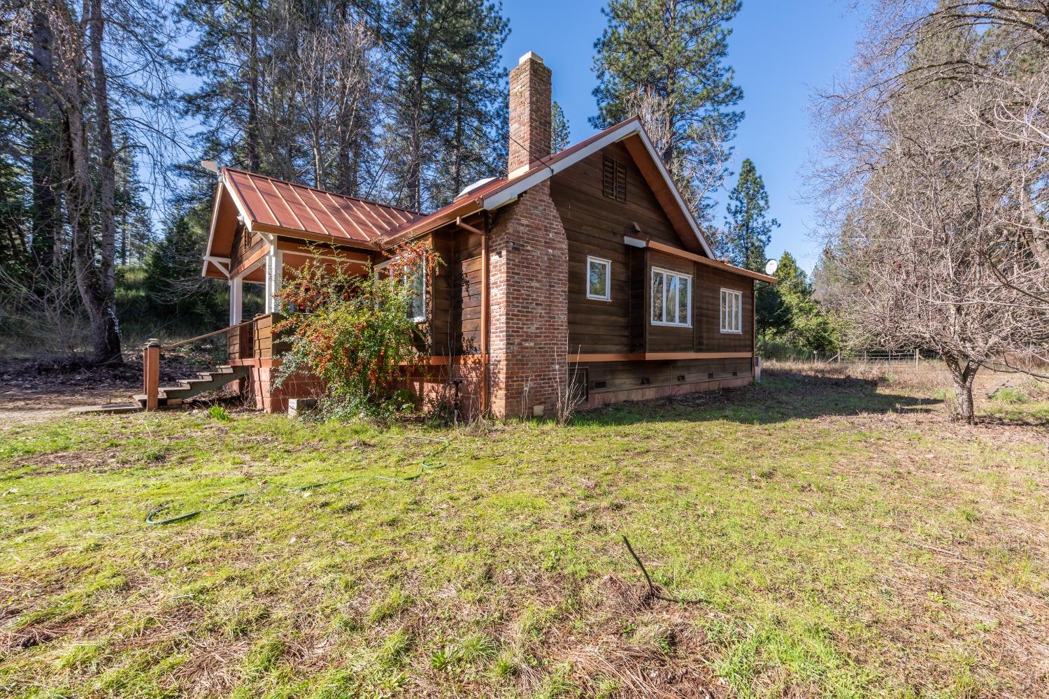 Detail Gallery Image 1 of 1 For 8541 State Highway 193, Placerville,  CA 95667 - 3 Beds | 1/1 Baths