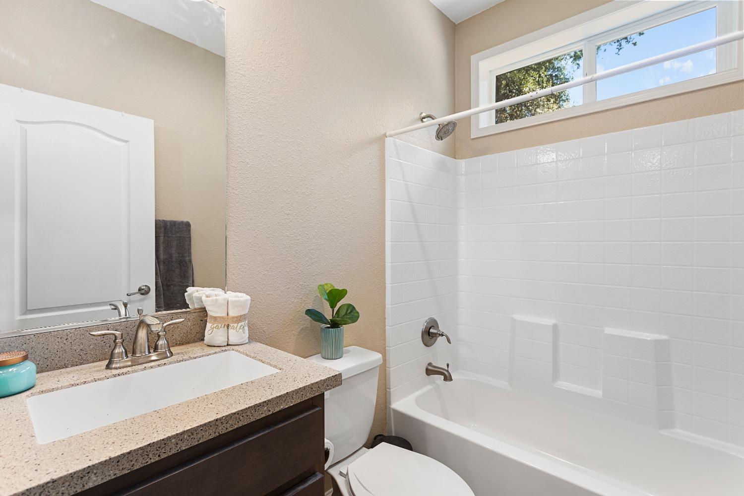 Detail Gallery Image 22 of 26 For 4123 Sottile Ln, Shingle Springs,  CA 95682 - 3 Beds | 3 Baths
