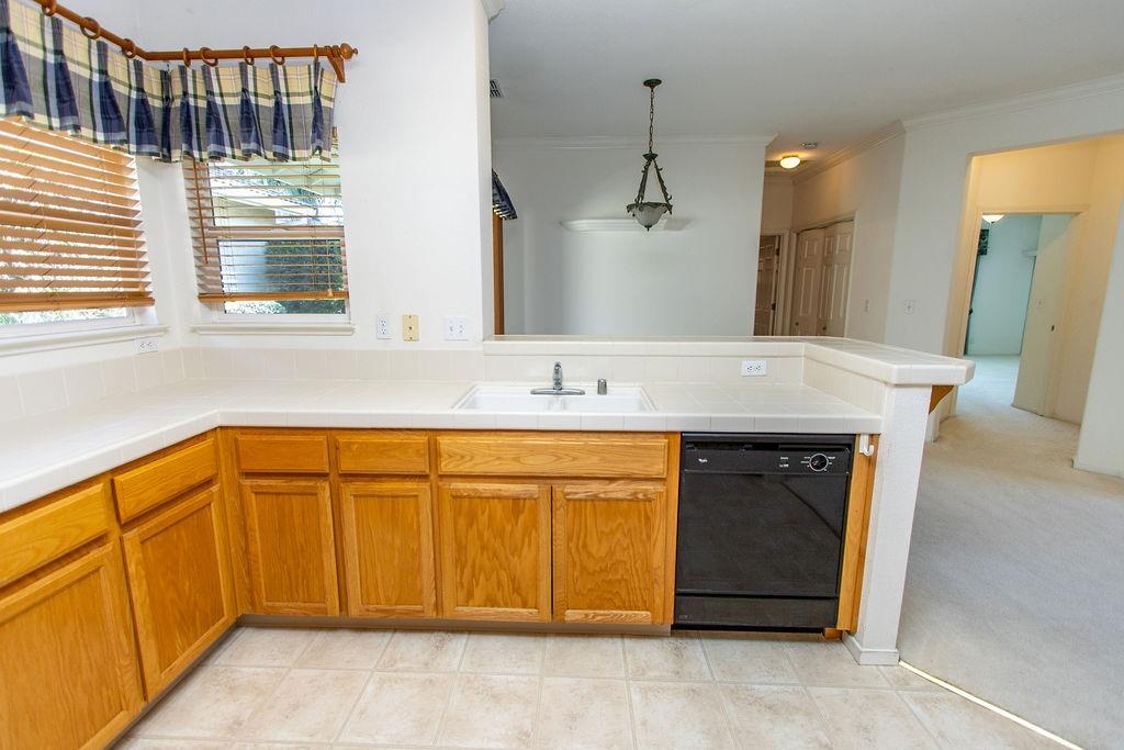 Detail Gallery Image 11 of 41 For 3372 Spring Crest Dr, Turlock,  CA 95382 - 2 Beds | 2 Baths