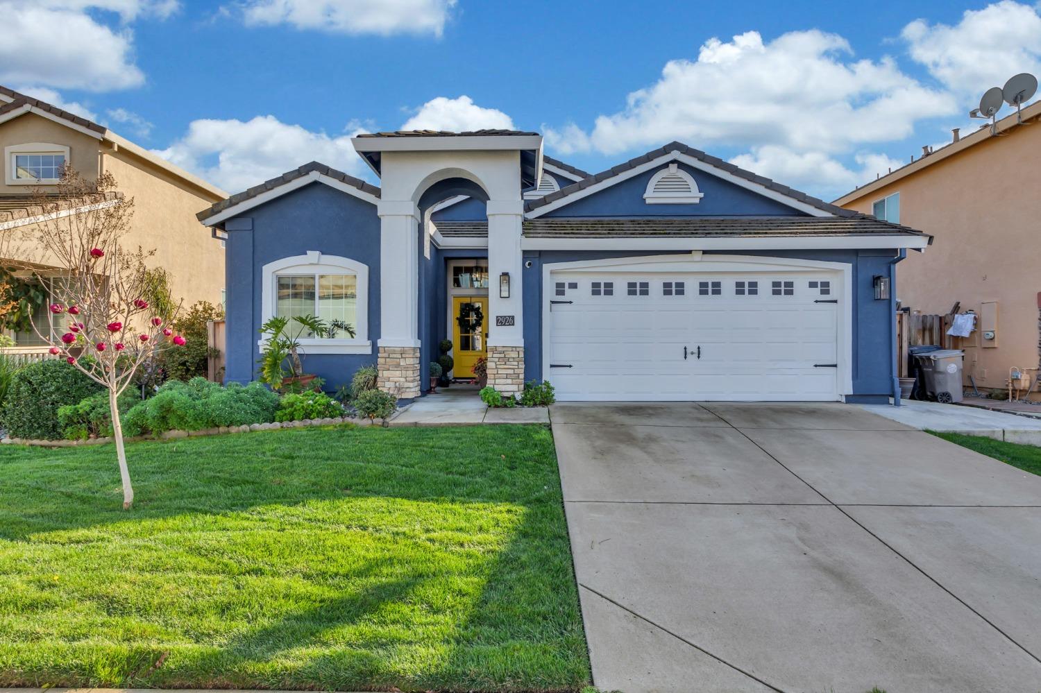 Detail Gallery Image 1 of 1 For 2926 Muskrat Way, Sacramento,  CA 95834 - 3 Beds | 2 Baths