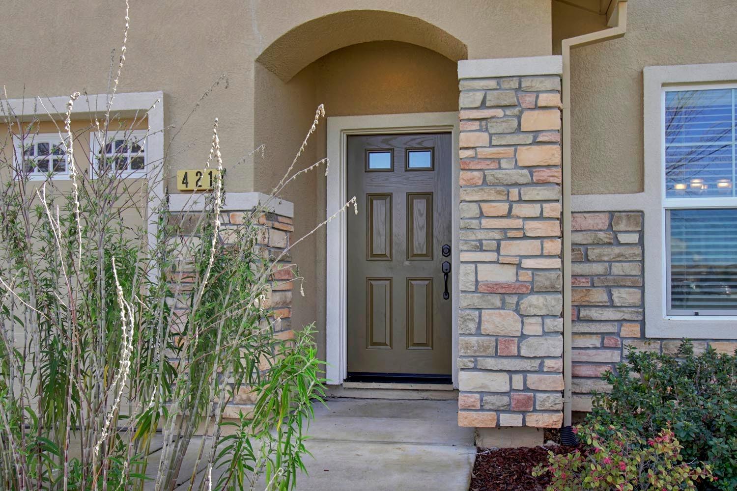 Detail Gallery Image 2 of 71 For 421 Laurel Ct, Ione,  CA 95640 - 3 Beds | 2 Baths