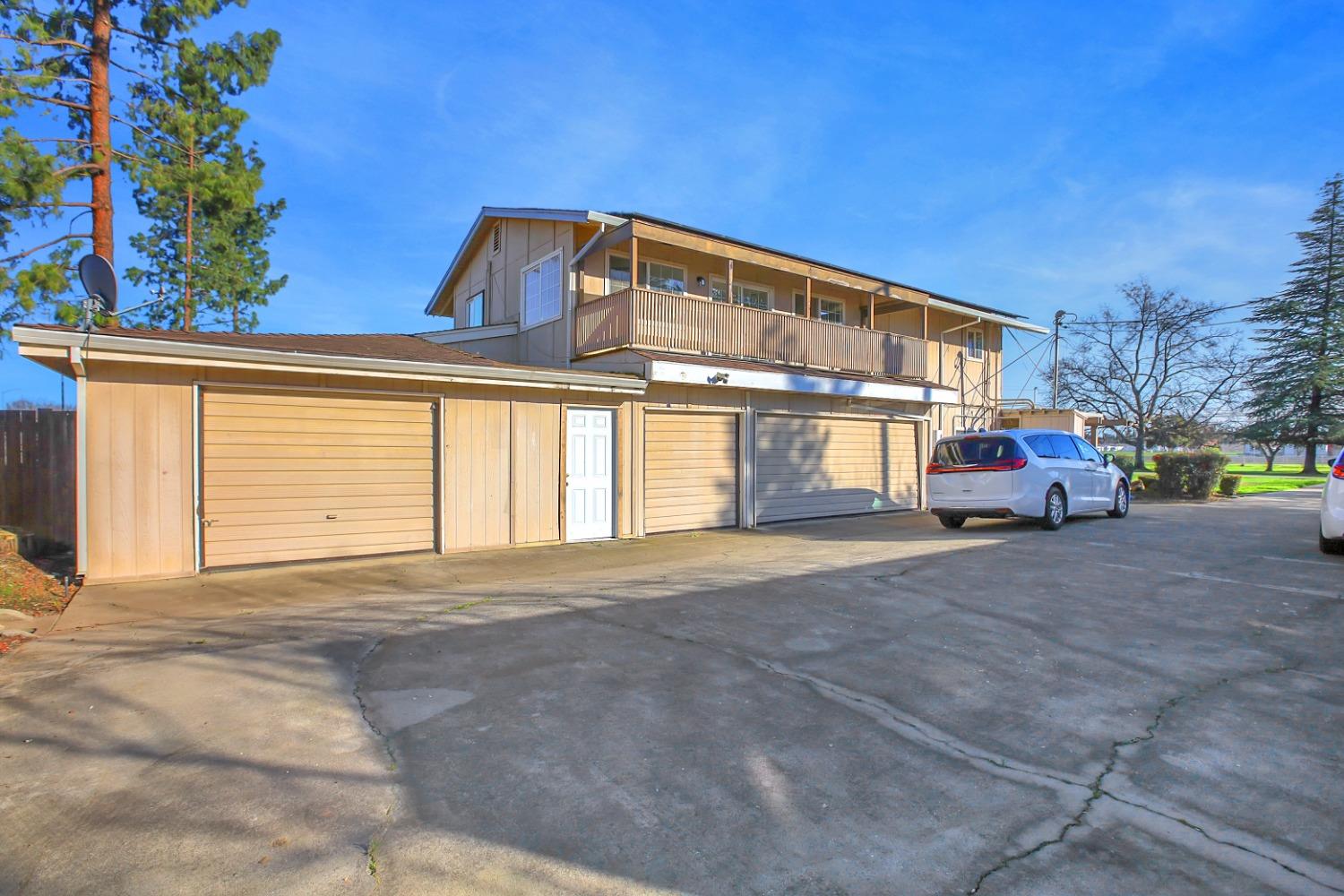 Detail Gallery Image 33 of 97 For 3457 Colusa Hwy, Yuba City,  CA 95993 - 5 Beds | 3/1 Baths