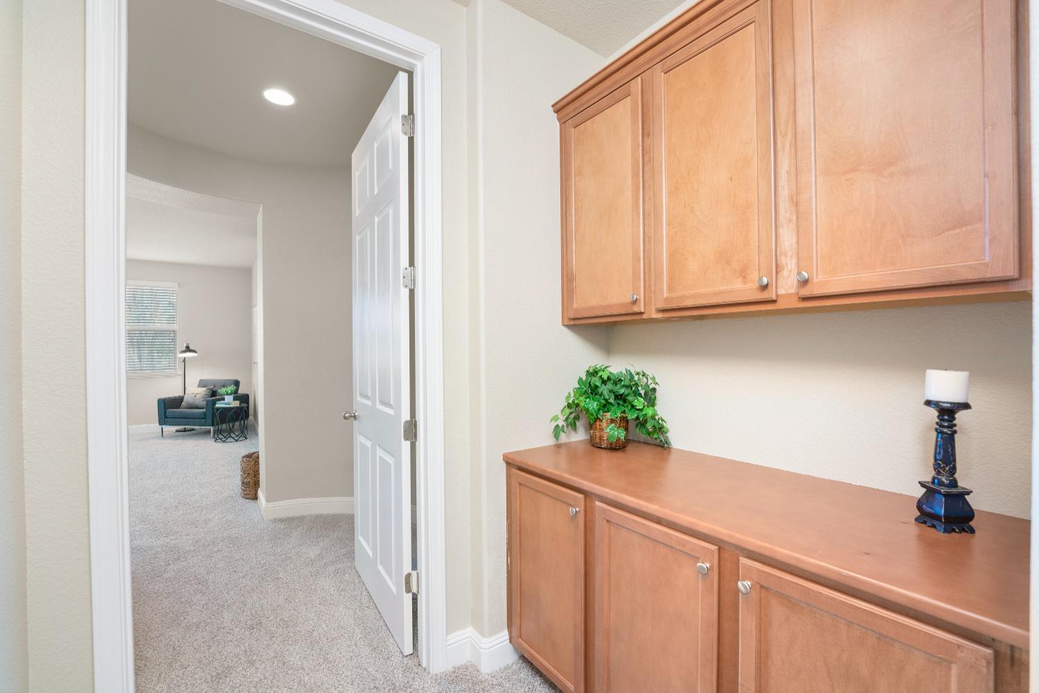 Detail Gallery Image 21 of 47 For 1022 Silver Saddle Ln, Rocklin,  CA 95765 - 4 Beds | 3/1 Baths