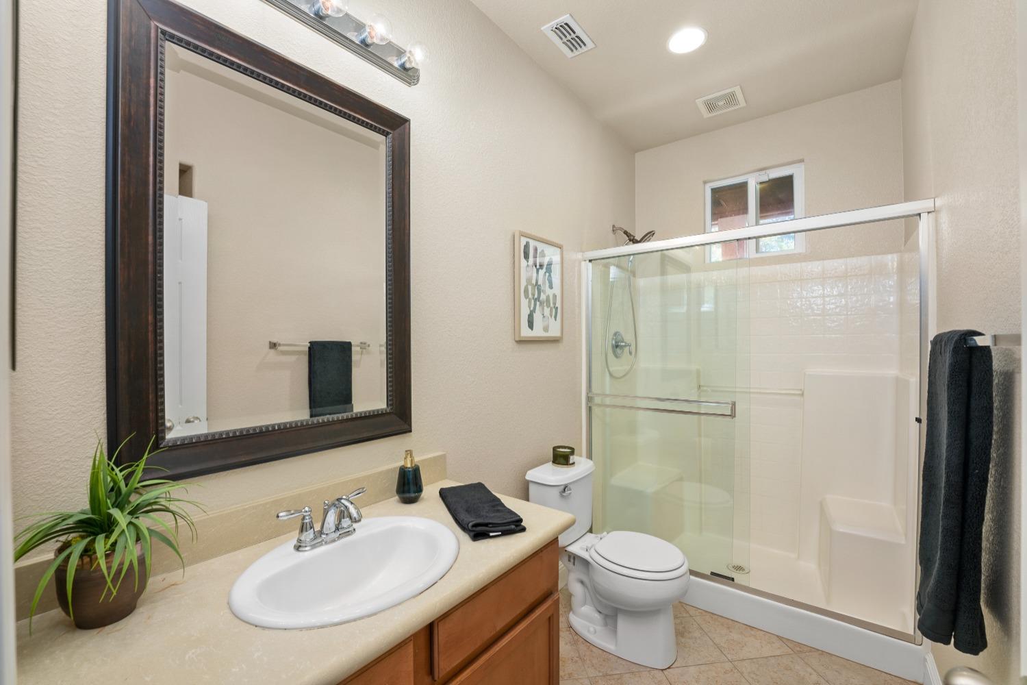 Detail Gallery Image 18 of 47 For 1022 Silver Saddle Ln, Rocklin,  CA 95765 - 4 Beds | 3/1 Baths