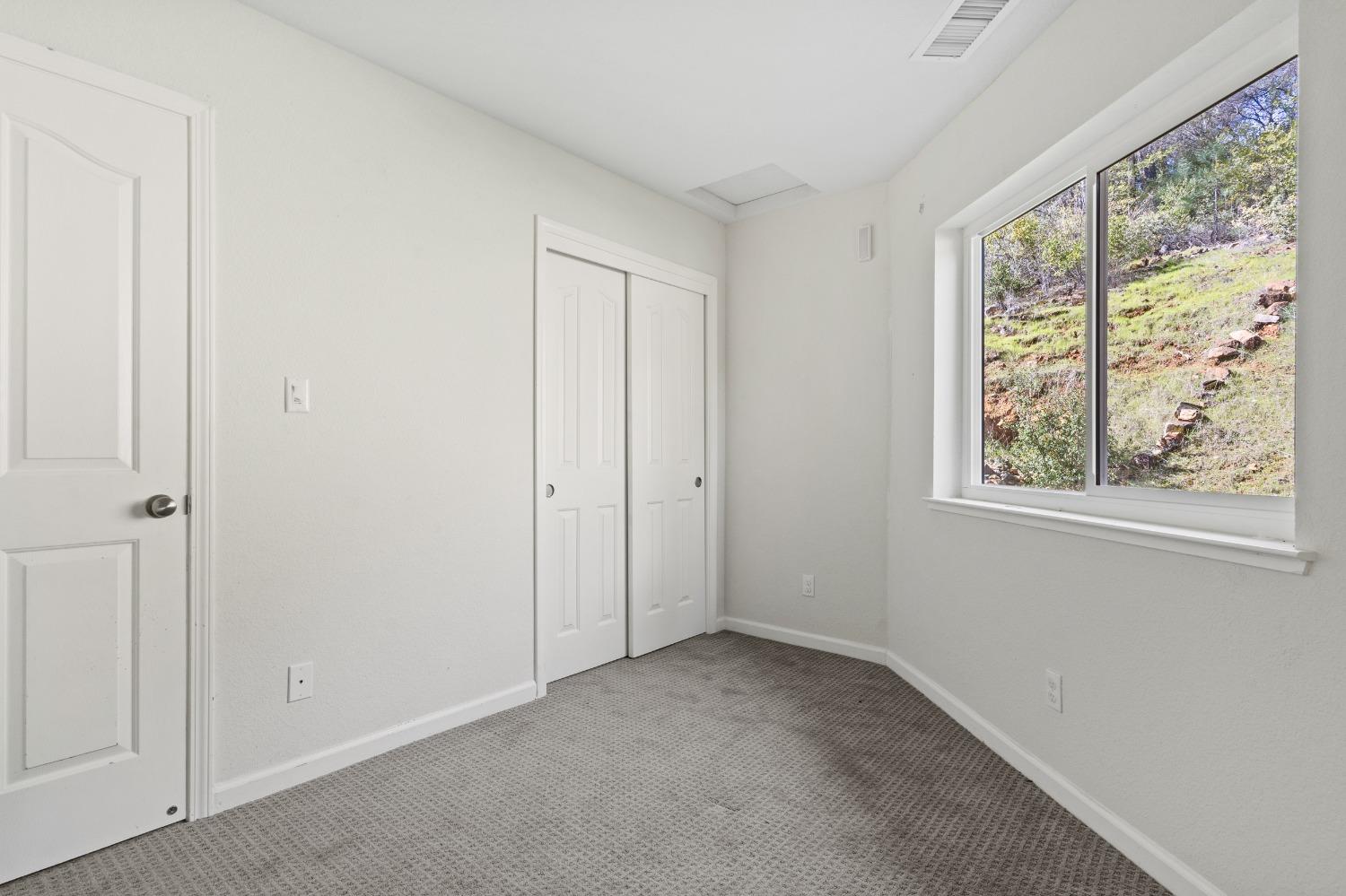 Detail Gallery Image 12 of 54 For 8132 Wildflower Way, Oregon House,  CA 95962 - 3 Beds | 2/1 Baths