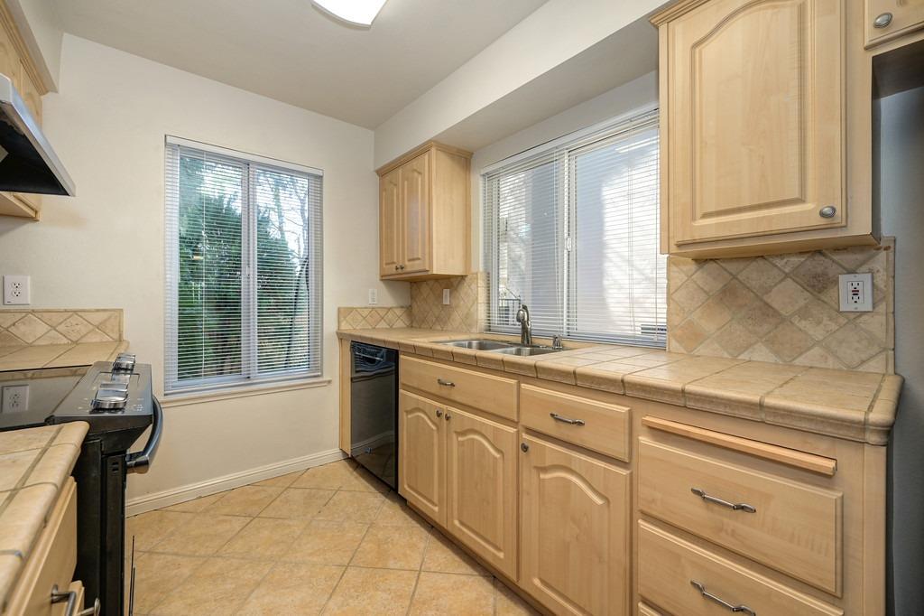 Baywater Lane, Rancho Cordova, California image 9