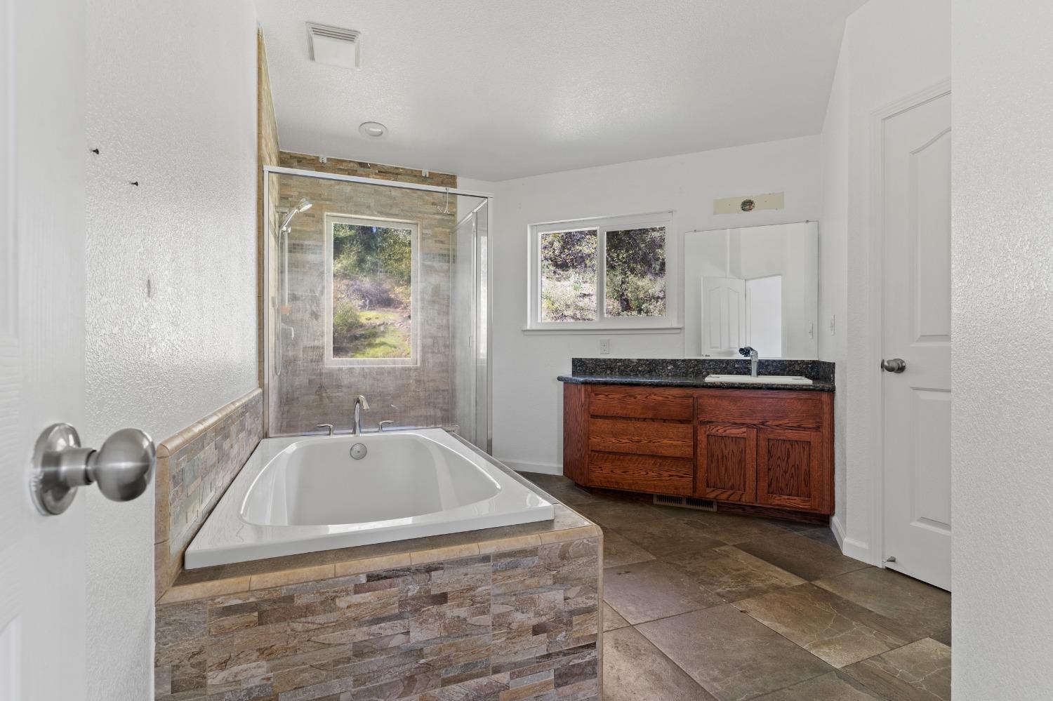 Detail Gallery Image 33 of 54 For 8132 Wildflower Way, Oregon House,  CA 95962 - 3 Beds | 2/1 Baths