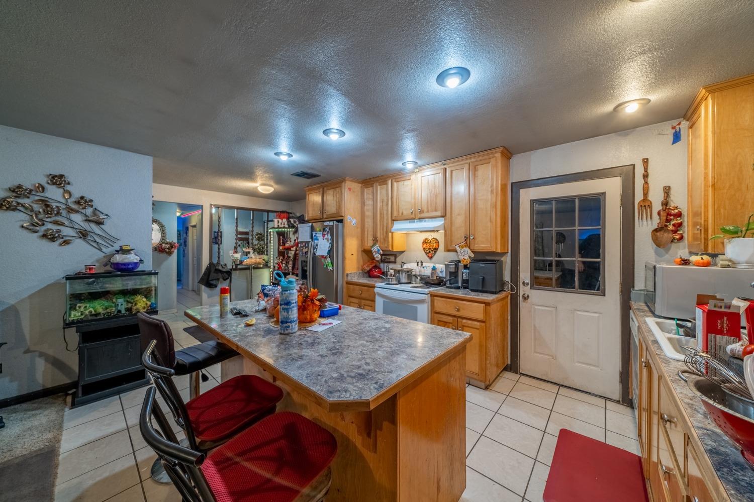 Detail Gallery Image 9 of 16 For 2809 Mockingbird Dr, Ceres,  CA 95307 - 3 Beds | 2 Baths