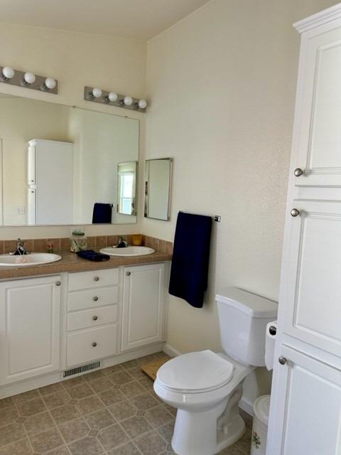 Detail Gallery Image 9 of 24 For 2505 Jackson Ave 171, Escalon,  CA 95320 - 2 Beds | 2 Baths