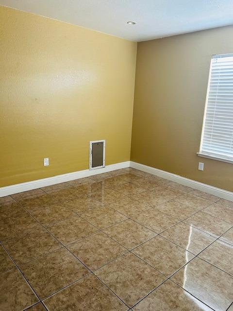 Detail Gallery Image 16 of 27 For 4121 Woodwind Ct, Modesto,  CA 95356 - 3 Beds | 2/1 Baths