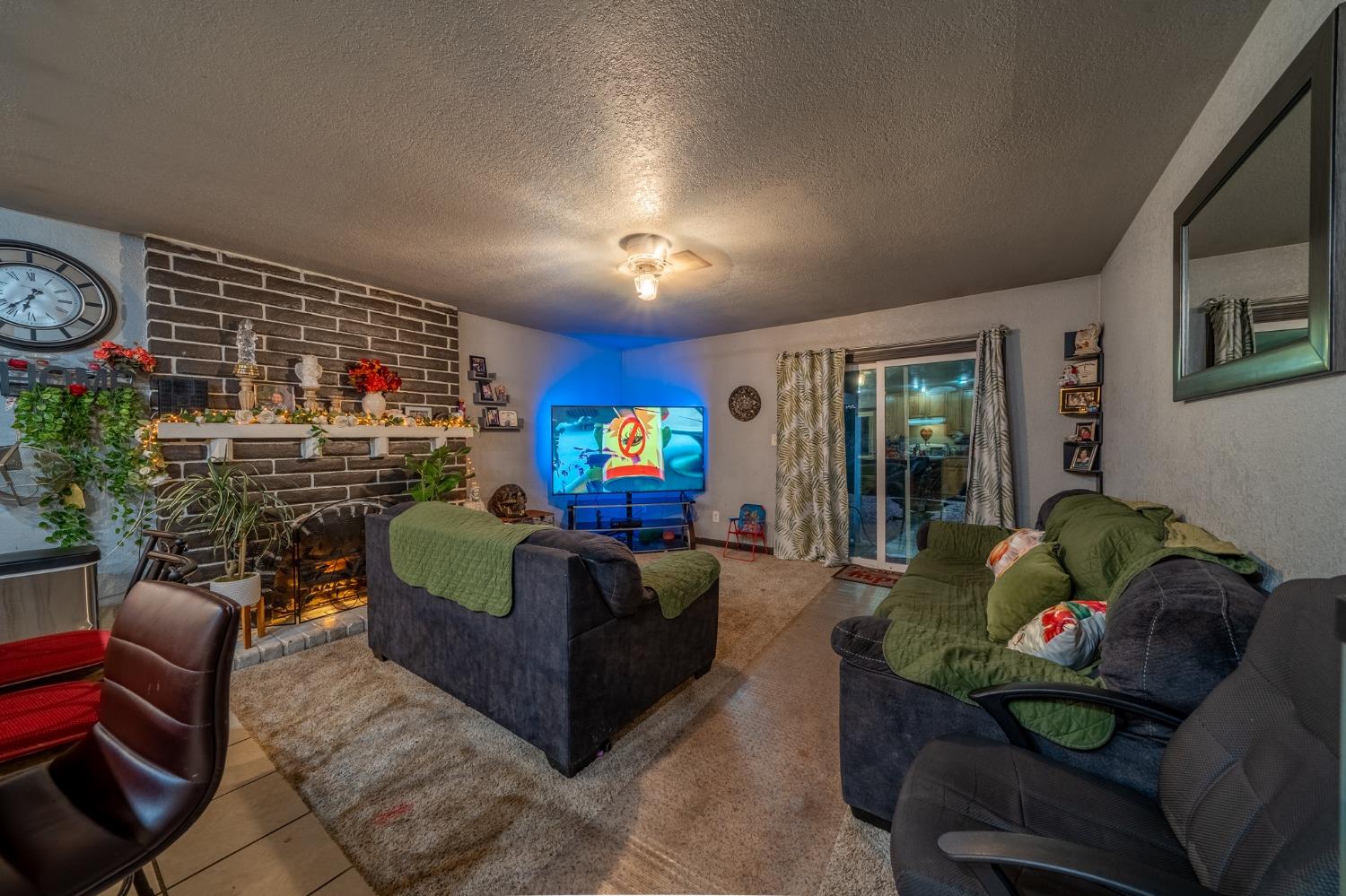 Detail Gallery Image 11 of 16 For 2809 Mockingbird Dr, Ceres,  CA 95307 - 3 Beds | 2 Baths