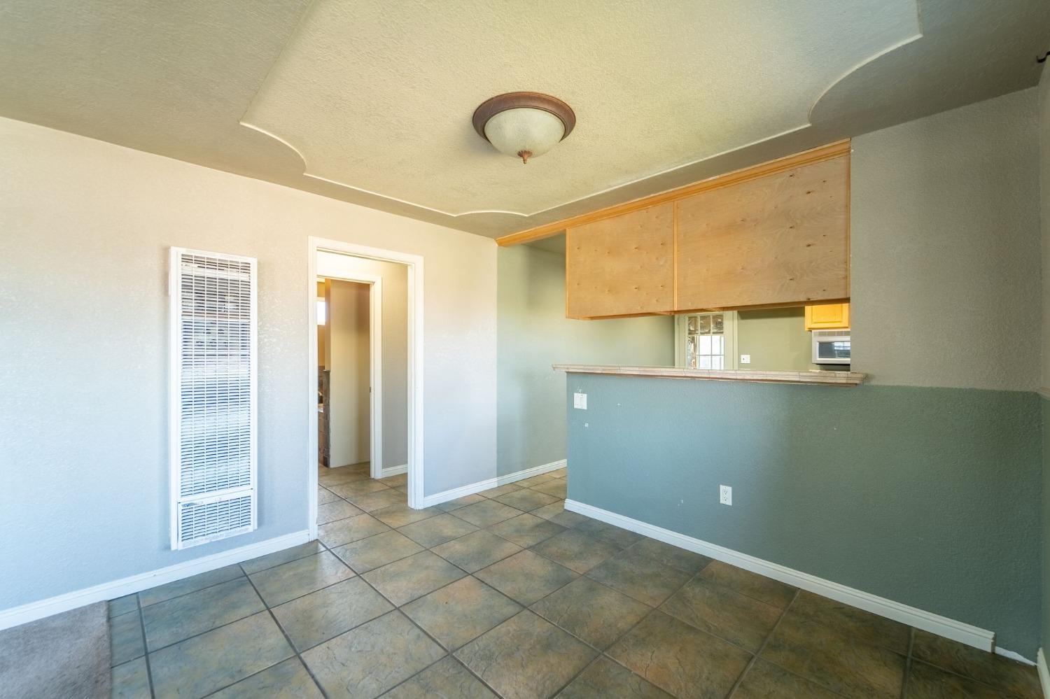 Detail Gallery Image 10 of 23 For 1750 E St, Livingston,  CA 95334 - 2 Beds | 1 Baths