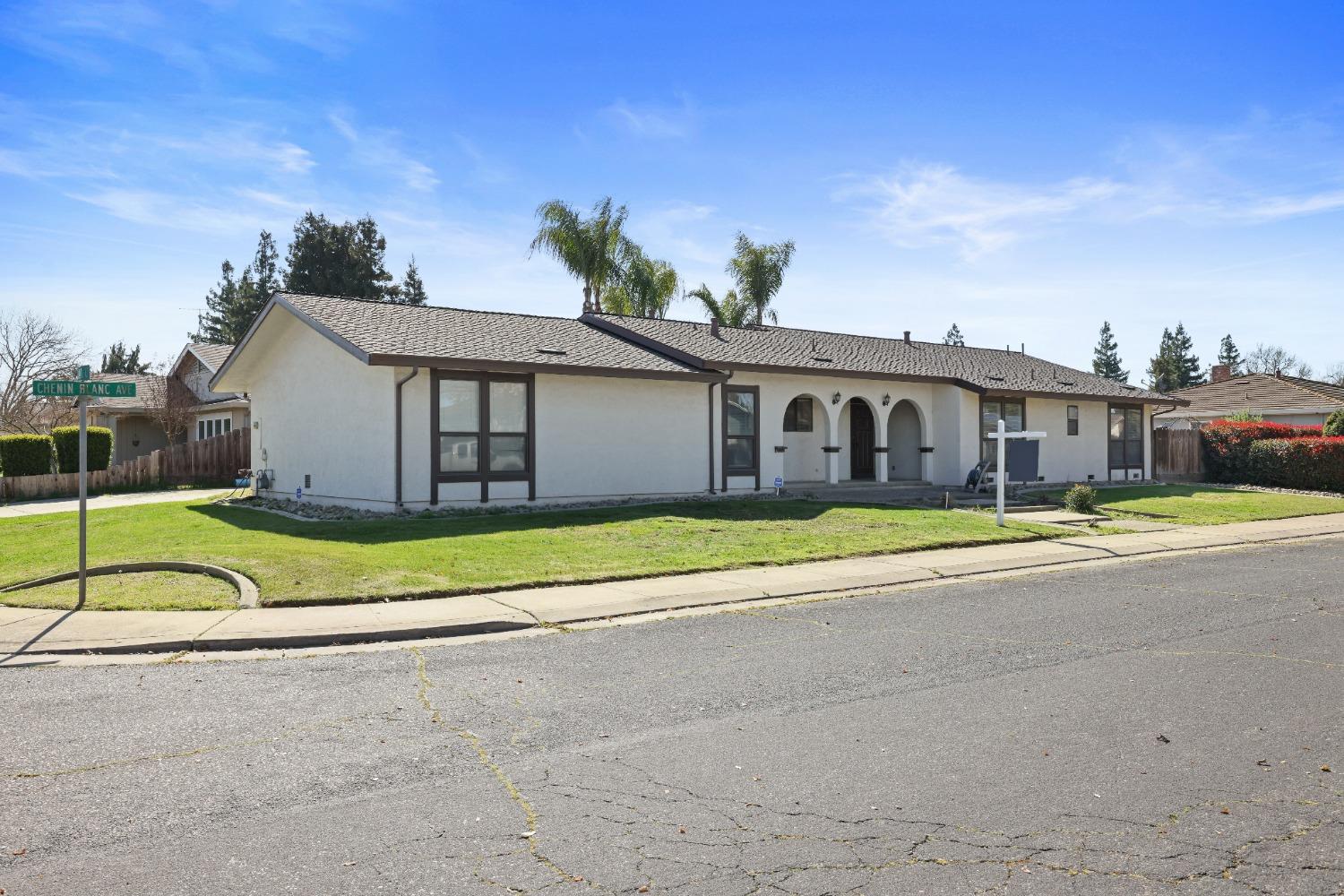 Chenin Blanc Avenue, Escalon, California image 2