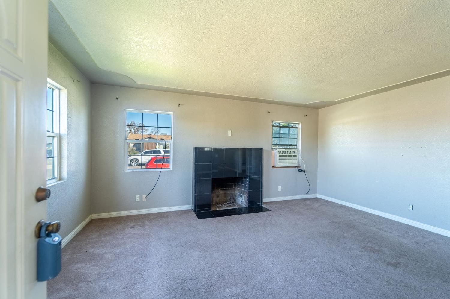 Detail Gallery Image 5 of 23 For 1750 E St, Livingston,  CA 95334 - 2 Beds | 1 Baths
