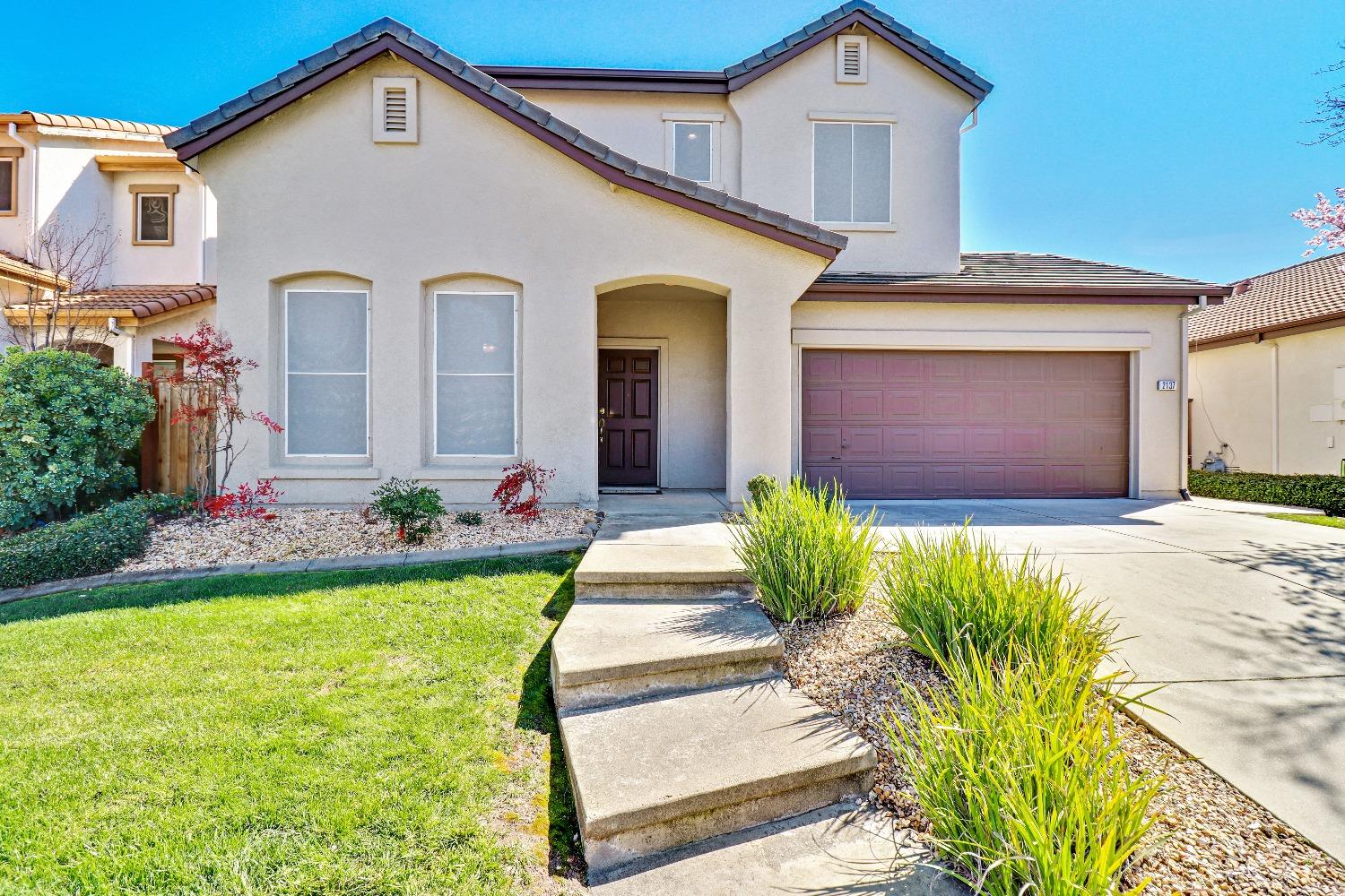 Photo of 2137 Collet Quarry Dr in Rocklin, CA