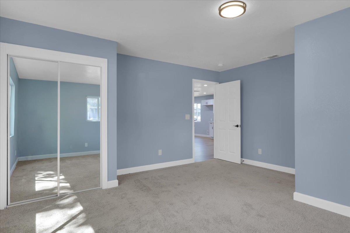 Detail Gallery Image 10 of 14 For 387 Barrette Ave, Sacramento,  CA 95815 - 2 Beds | 2 Baths