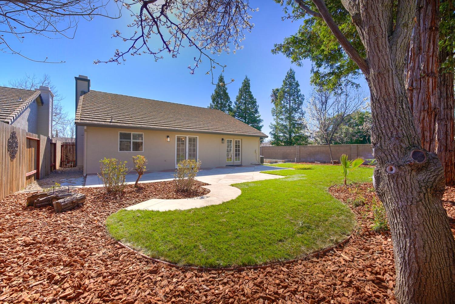 Royal Court, Lincoln, California image 26