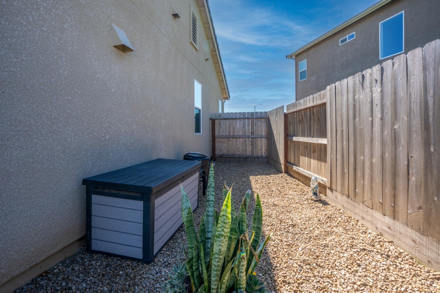 Detail Gallery Image 28 of 40 For 1726 Dolomite Dr, Los Banos,  CA 93635 - 3 Beds | 2 Baths